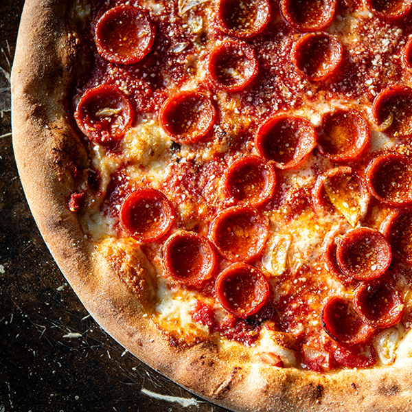 ROSA GRANDE Cup And Char Pepperoni pizza