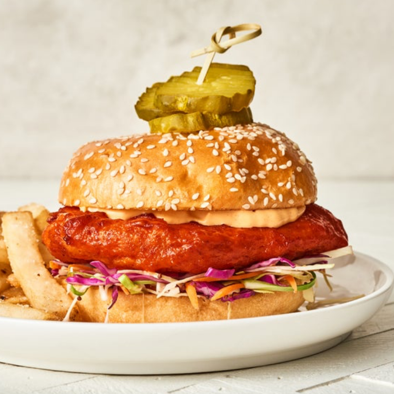chicken sandwich on a plate