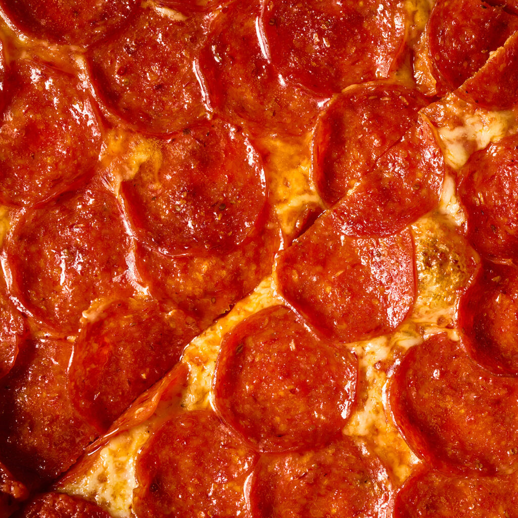 HORMEL® THE PERFORMANCE PEPPERONI® HOT CALABRIAN CHILI PEPPERONI