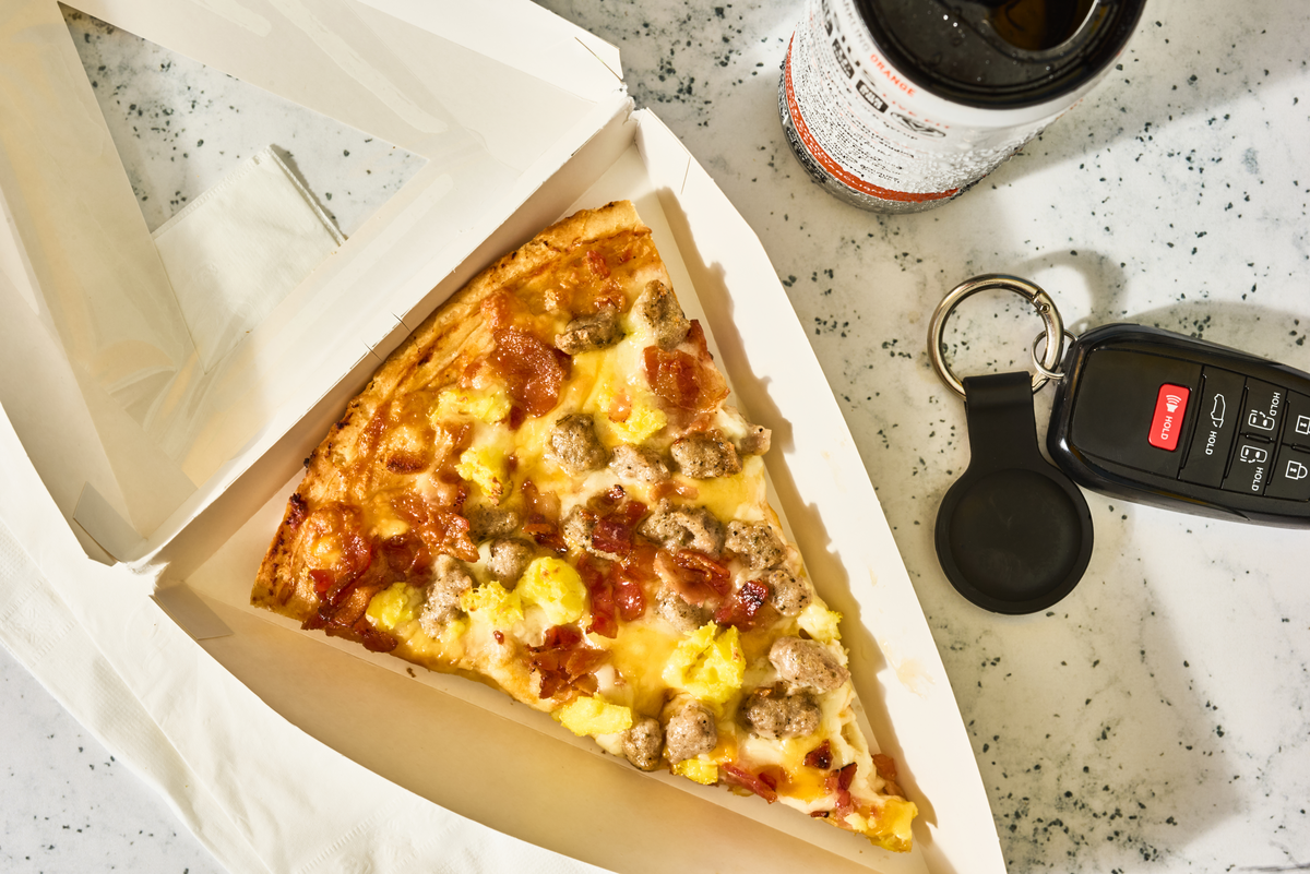 Breakfast Pizza with Sausage Bacon